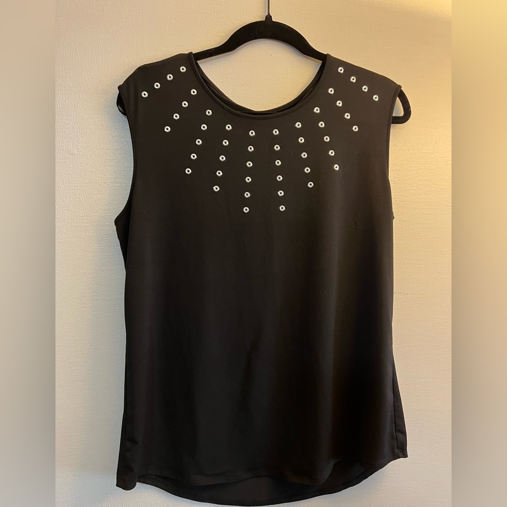 Polyester Crew Neck With Silver Metal Eyelets Blouse